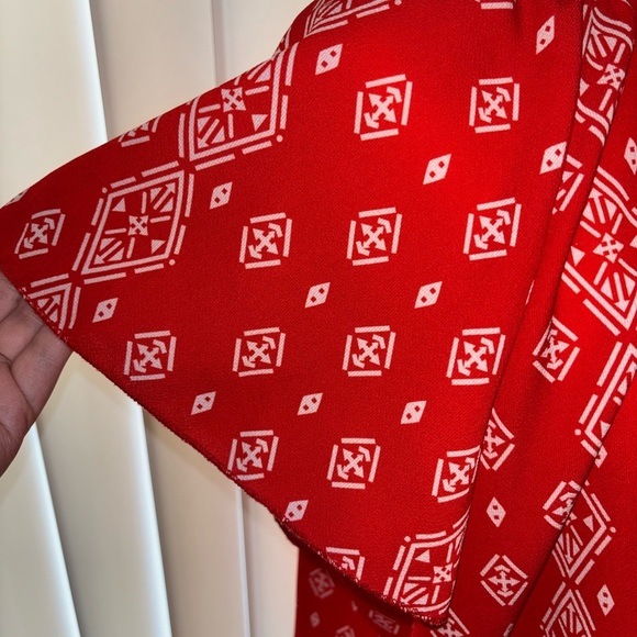 Red Patterned Women's Top - Picture 3 of 4